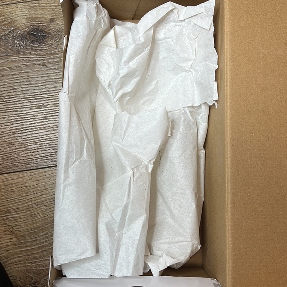 NIB Converse x Commes des Garçons Black & Red Chuck Taylor Sneakers Size 9 - Picture 10 of 11